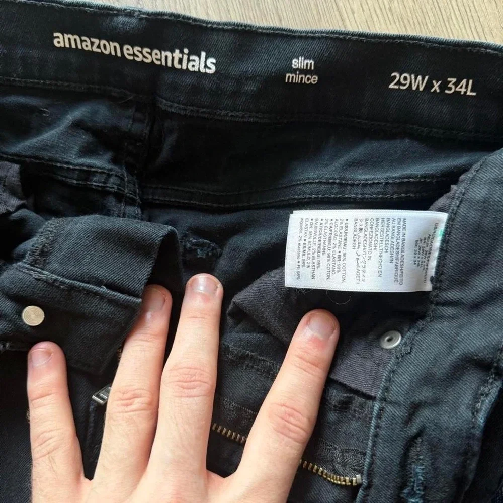 N/A amazon essentials